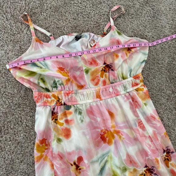 Torrid Floral Midi V-Neck Dress
size 3 or 3XL - Picture 12 of 12